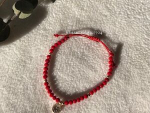 Pulsera de san Benito roja